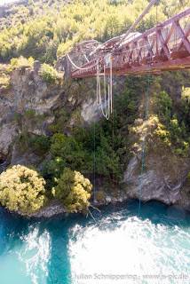 Bungy jump at a bridge